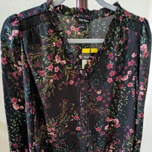 NWT women blouse button -down front ruffle trim